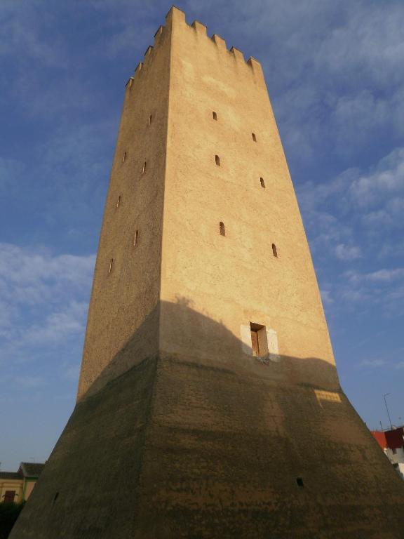 الموسافيس Hotel Isabel المظهر الخارجي الصورة